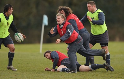 03.03.08 - Wales Rugby Training - Dwayne Peel in action during training 