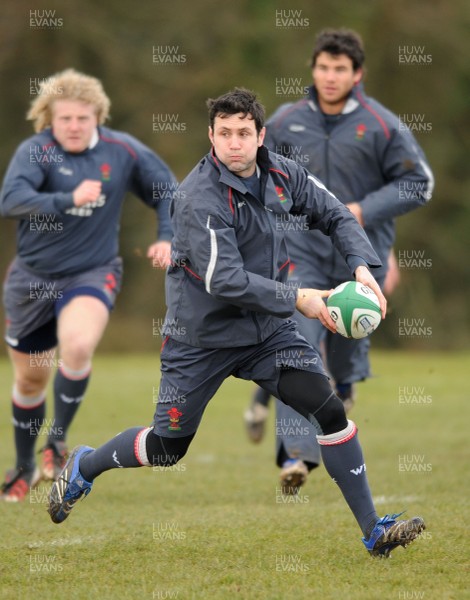 03.03.08 - Wales Rugby Training - Stephen Jones in action during training 