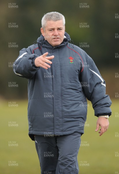 03.03.08 - Wales Rugby Training - Wales Coach, Warren Gatland during training 