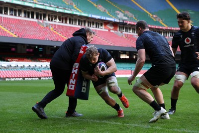 030325 - Wales Rugby Training at the Principality Stadium at the start of the week leading up to their 6 Nations game against Scotland - Jac Morgan during training