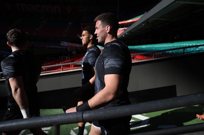 030325 - Wales Rugby Training at the Principality Stadium at the start of the week leading up to their 6 Nations game against Scotland - Elliot Dee during training