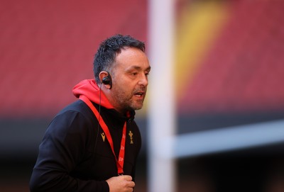 030325 - Wales Rugby Training at the Principality Stadium at the start of the week leading up to their 6 Nations game against Scotland - Matt Sherratt, Head Coach during training