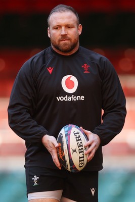 030325 - Wales Rugby Training at the Principality Stadium at the start of the week leading up to their 6 Nations game against Scotland - Henry Thomas during training