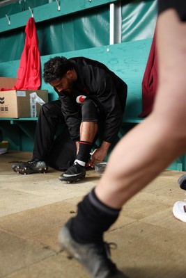 030326 - Wales Rugby Training ahead of their 6 Nations game against Ireland this week - Gabriel Hamer-Webb during training
