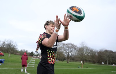 030326 - Wales Rugby Training ahead of their 6 Nations game against Ireland this week - Ryan Woodman during training