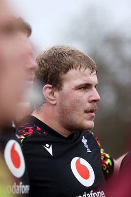 030326 - Wales Rugby Training ahead of their 6 Nations game against Ireland this week - Archie Griffin during training