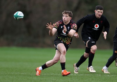 030326 - Wales Rugby Training ahead of their 6 Nations game against Ireland this week - Dan Edwards during training