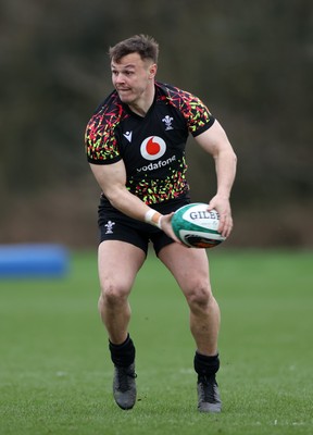 030326 - Wales Rugby Training ahead of their 6 Nations game against Ireland this week - Jarrod Evans during training