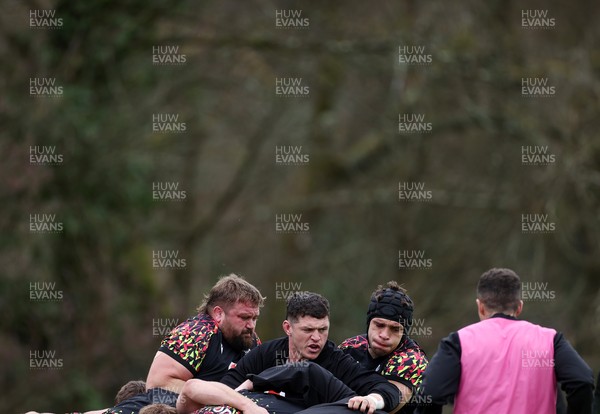 030326 - Wales Rugby Training ahead of their 6 Nations game against Ireland this week - Tomas Francis, James Botham and Dafydd Jenkins during training