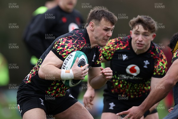 030326 - Wales Rugby Training ahead of their 6 Nations game against Ireland this week - Jarrod Evans during training