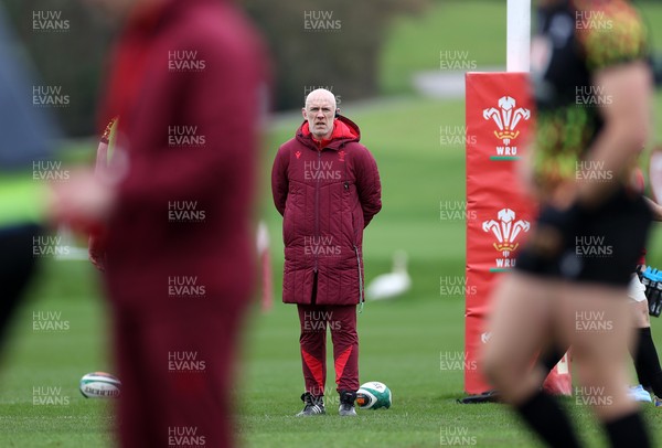 030326 - Wales Rugby Training ahead of their 6 Nations game against Ireland this week - Steve Tandy, Head Coach during training