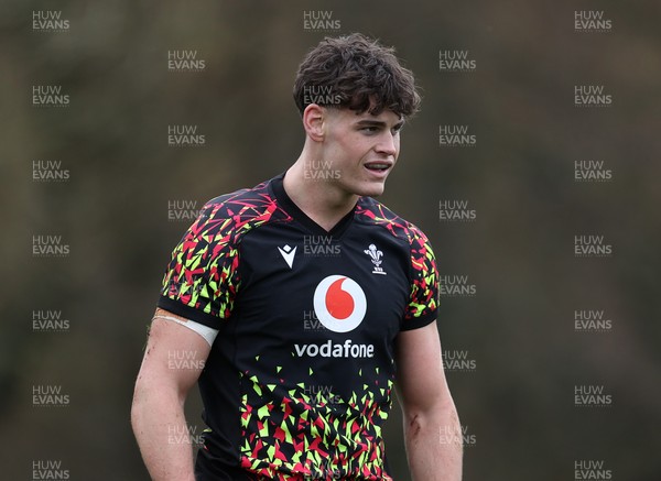 030326 - Wales Rugby Training ahead of their 6 Nations game against Ireland this week - Eddie James during training