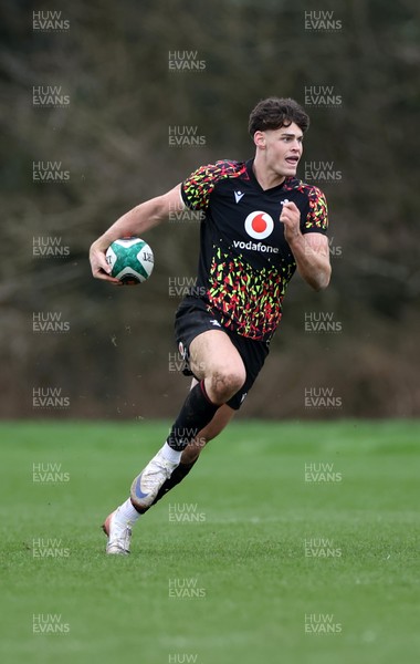 030326 - Wales Rugby Training ahead of their 6 Nations game against Ireland this week - Eddie James during training