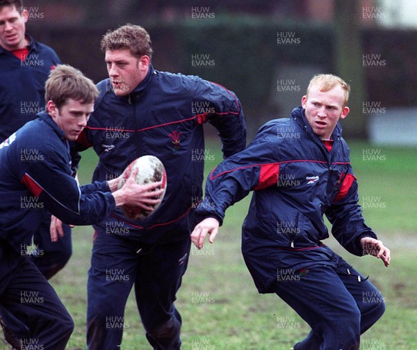 030398 - Wales Rugby Training -  (L-R) Kevin Morgan Andy Moore and Neil Jenkins during training 