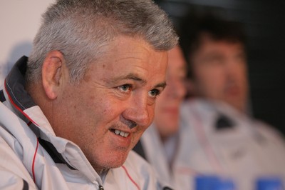 03.06.08 Wales rugby in S.Africa... Wales Coach Warren Gatland speaks at press conference after training at Stellenbosch University.   