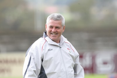 03.06.08 Wales rugby in S.Africa... Wales Jamie Roberts during training in Stellenbosch University.   