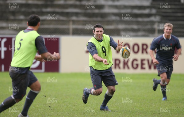 03.06.08 Wales rugby in S.Africa... Wales Stephen Jones during training at Stellenbosch University.   