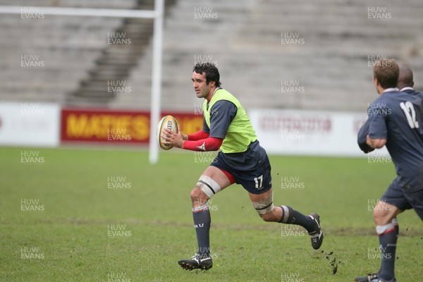 03.06.08 Wales rugby in S.Africa... Wales Jonathan Thomas during training at Stellenbosch University.   