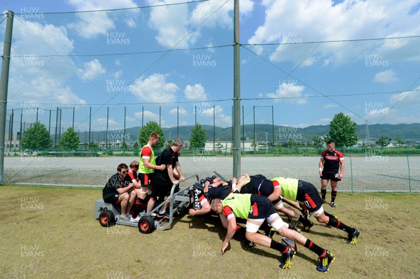 030613 - Wales Rugby Training -Wales players during training