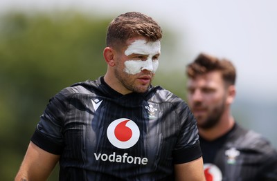 030725 - Wales Rugby Training ahead of their game against Japan on Saturday - Elliot Dee during training