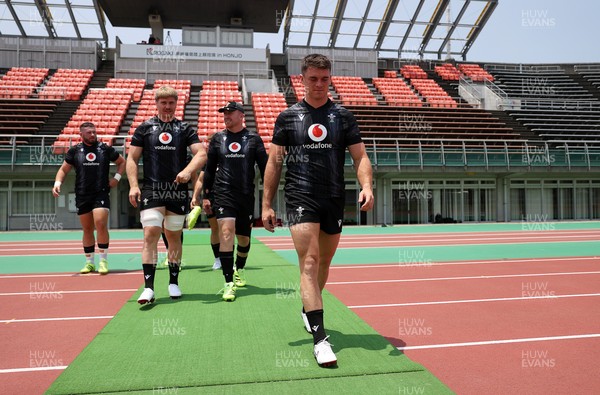 030725 - Wales Rugby Training ahead of their game against Japan on Saturday - Reuben Morgan-Williams during training