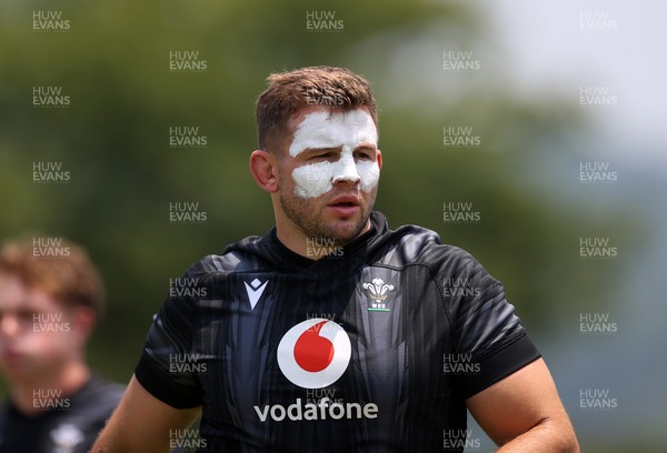 030725 - Wales Rugby Training ahead of their game against Japan on Saturday - Elliot Dee during training