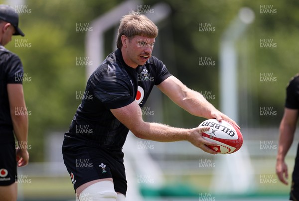 030725 - Wales Rugby Training ahead of their game against Japan on Saturday - Aaron Wainwright during training