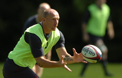 03.08.07 - Wales Rugby Training - Gareth Thomas during training 