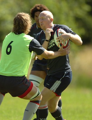 03.08.07 - Wales Rugby Training - Tom Shanklin is caught by Alun Wyn Jones during training 