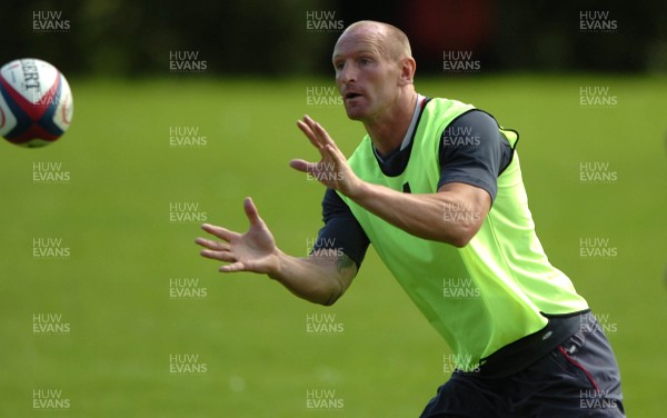 03.08.07 - Wales Rugby Training - Gareth Thomas during training 