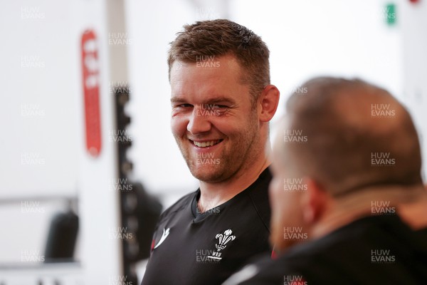 030823 - Wales Rugby Training in the week before their first Rugby World Cup warm up game with England - Dan Lydiate during training