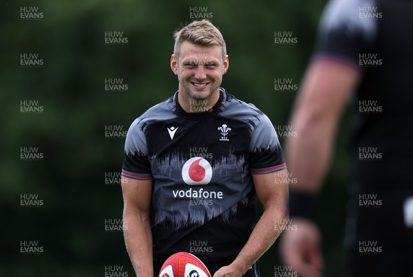 030823 - Wales Rugby Press Conference ahead of their Rugby World Cup warm up game against England - Dan Biggar during training