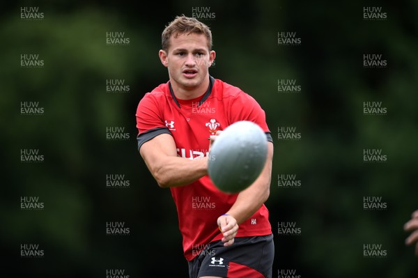 030919 - Wales Rugby Training - Hallam Amos during training