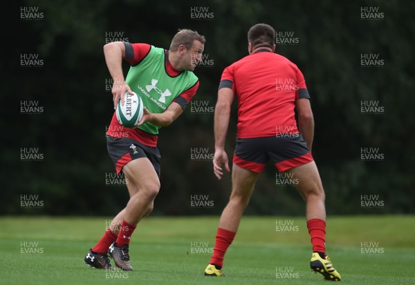 030919 - Wales Rugby Training - Hadleigh Parkes during training
