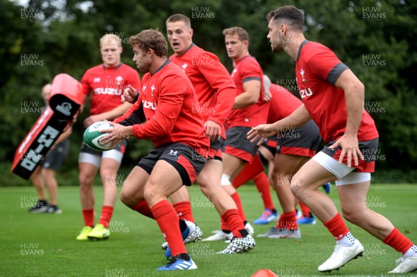 030919 - Wales Rugby Training - Leigh Halfpenny during training