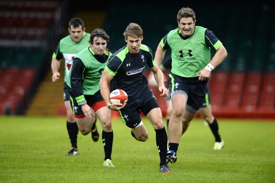 031114 - Wales Rugby Training -Liam Williams during training