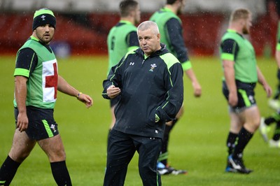 031114 - Wales Rugby Training -Warren Gatland during training