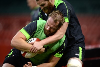 031114 - Wales Rugby Training -Alun Wyn Jones and Jake Ball during training