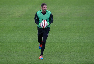 031114 - Wales Rugby Training - Rhys Priestland