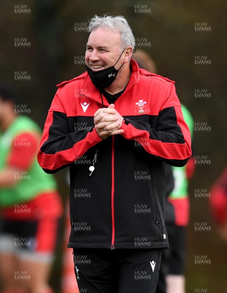 031220 - Wales Rugby Training - Wayne Pivac during training