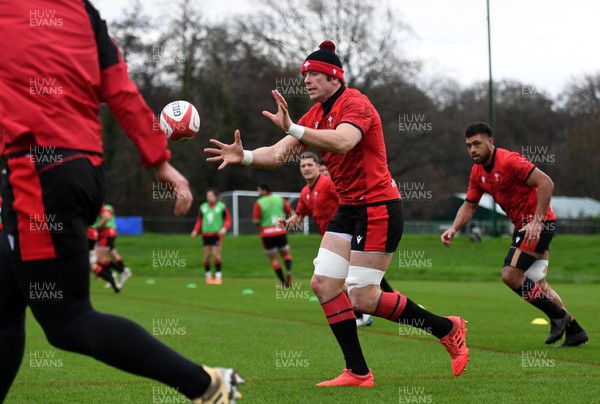 031220 - Wales Rugby Training - Alun Wyn Jones during training