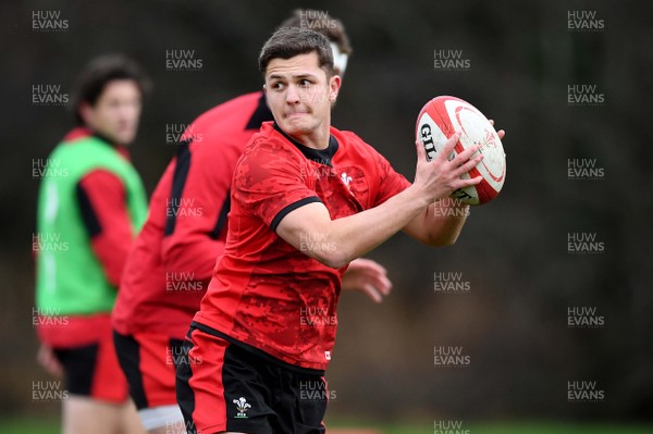 031220 - Wales Rugby Training - Callum Sheedy during training