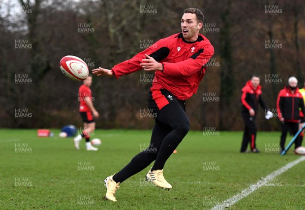 031220 - Wales Rugby Training - George North during training