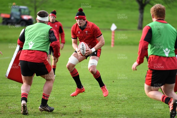 031220 - Wales Rugby Training - Alun Wyn Jones during training