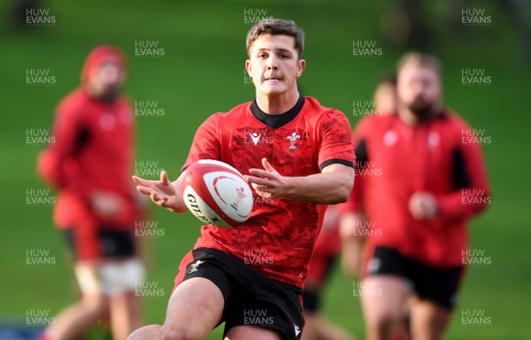 031220 - Wales Rugby Training - Callum Sheedy during training