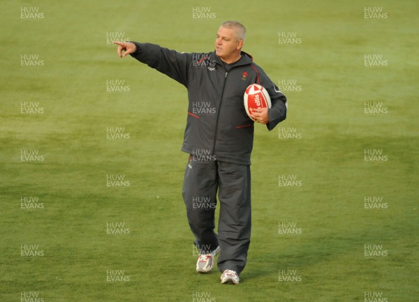 04.02.08 - Wales Rugby Training - Wales Coach, Warren Gatland makes a point during training 