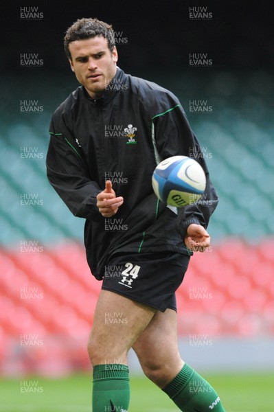 04.02.09 - Wales Rugby Training - Jamie Roberts at a training session ahead of his sides Six Nations match against Scotland 