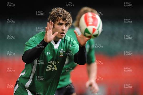 04.02.09 - Wales Rugby Training - Lee Halfpenny at a training session ahead of his sides Six Nations match against Scotland 