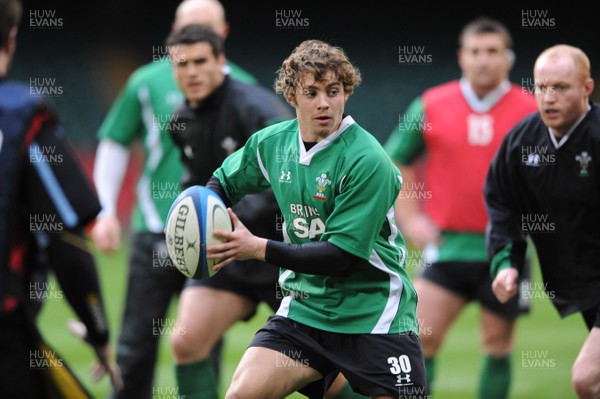04.02.09 - Wales Rugby Training - Lee Halfpenny at a training session ahead of his sides Six Nations match against Scotland 