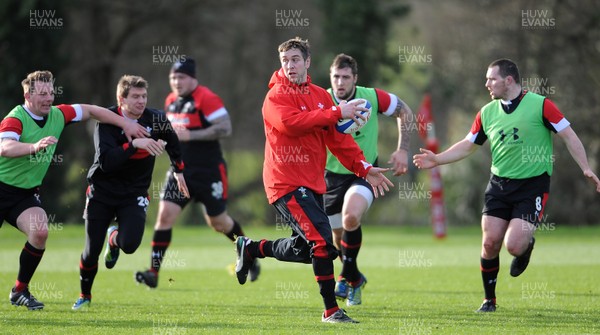 040213 - Wales Rugby Training -Ryan Jones during training